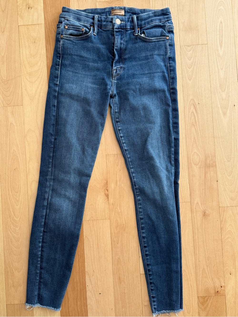 Mother Jean High-Rise Looker Straight-Leg Jeans in Medium Blue -home Movies - Picture 14 of 15
